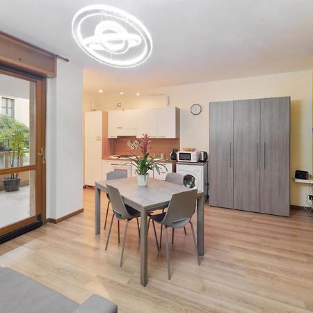 Best Way Rent - Appartamento Con Terrazzo Zona Sempione Milan Exterior photo