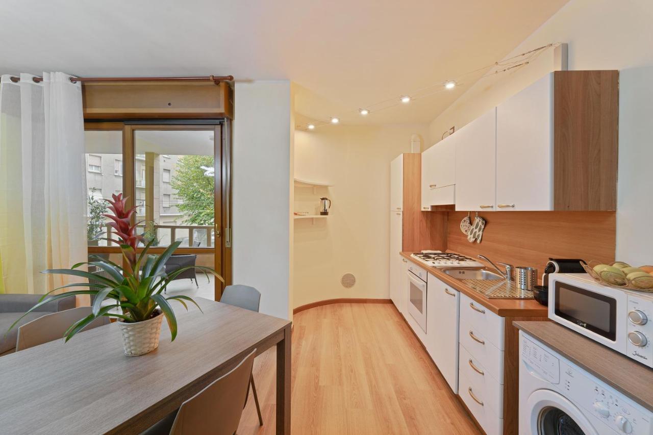 Best Way Rent - Appartamento Con Terrazzo Zona Sempione Milan Exterior photo